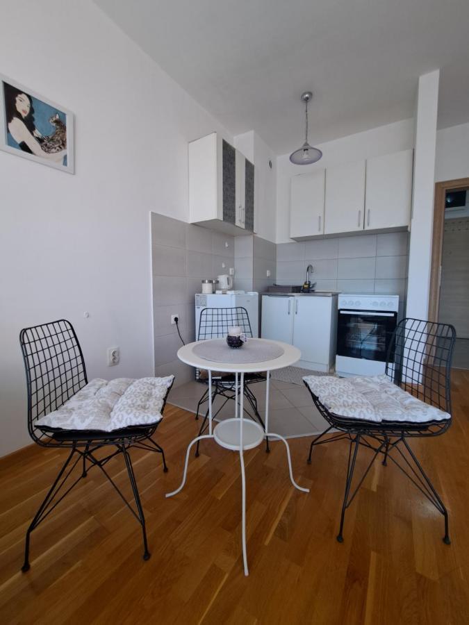 Hana Apartment พอดโกริกา ภายนอก รูปภาพ