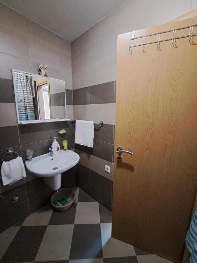 Hana Apartment พอดโกริกา ภายนอก รูปภาพ