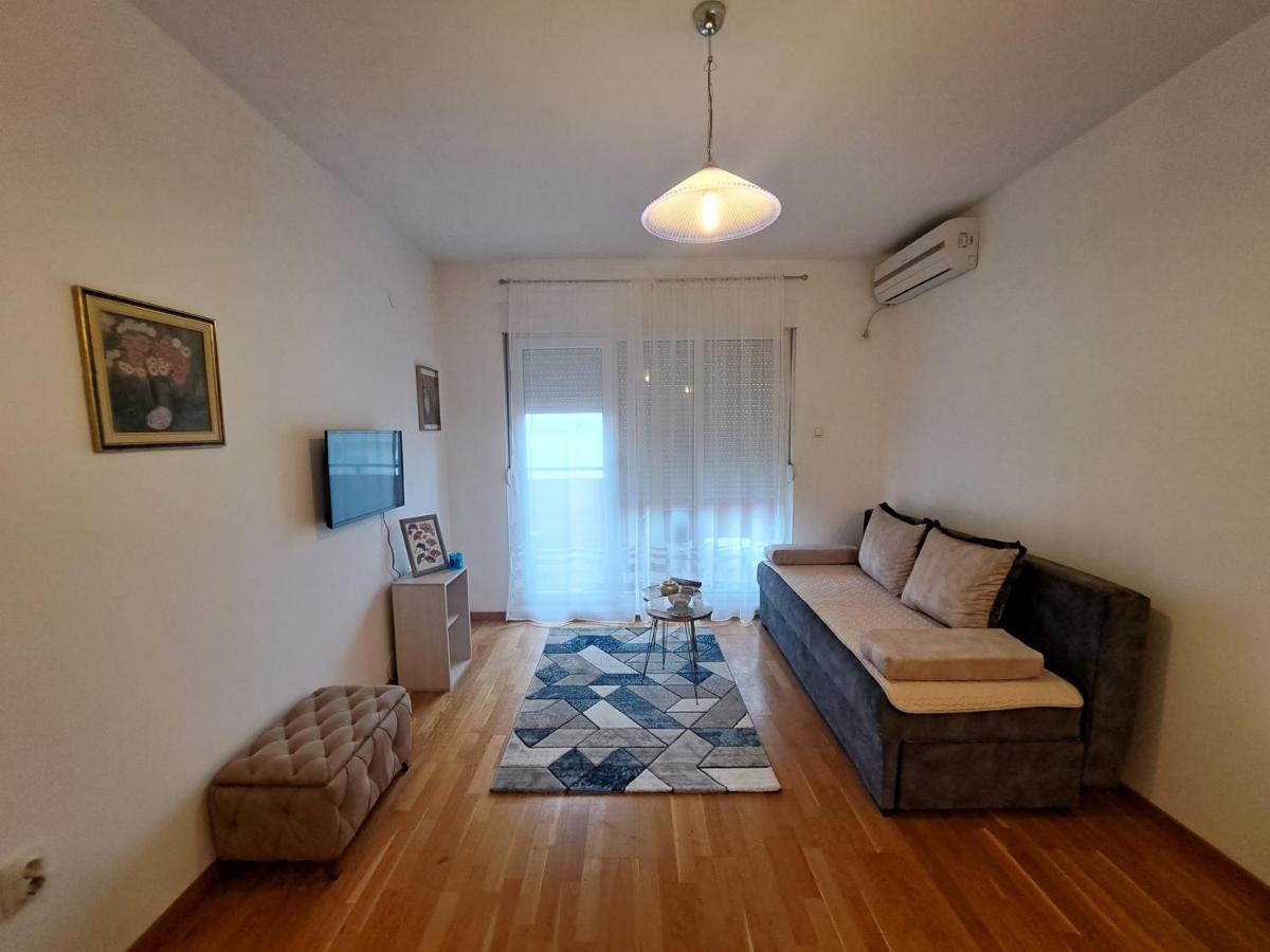Hana Apartment พอดโกริกา ภายนอก รูปภาพ
